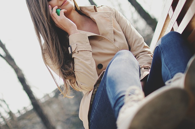 girl-926225_640