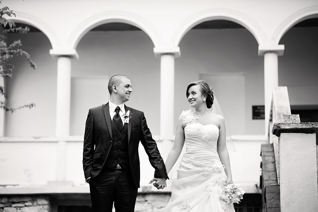 newlyweds-608781_640
